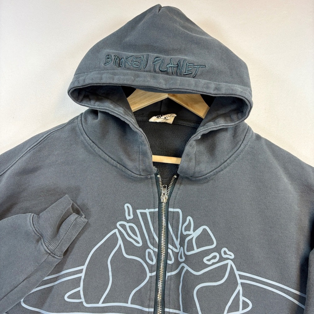 Broken Planet Hoodie Mens Small Gray Outer Space Graphic Zip Up Streetwear